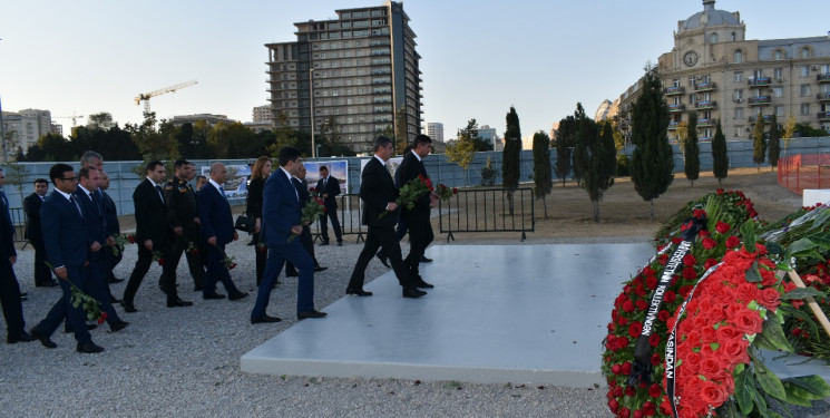 Xəzər RİH-nin əməkdaşları Zəfər parkında olublar