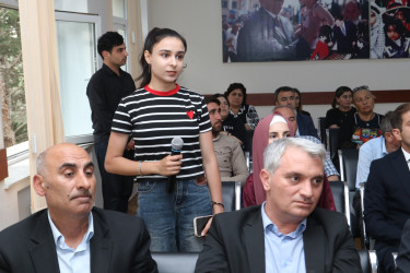 Rayon İcra Hakimiyyəti başçısının növbəti səyyar qəbulu Buzovna qəsəbəsində keçirildi