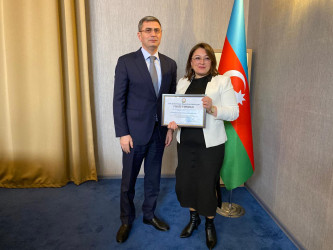 Xəzər rayonunda “8 Mart – Beynəlxalq Qadınlar Günü” münasibətilə  “Qadın və şəhər – gələcəyin zərif memarları” adlı  bayram tədbiri keçirilmişdir