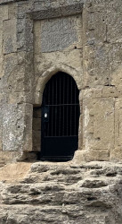 Xəzər rayonunun Şağan qəsəbəsində yerləşən  tarixi abidələrin daxili və ətraf ərazilərində genişmiqyaslı təmizlik  və abadlıq işləri aparılmışdır