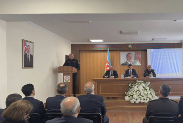 Xəzər Rayon İcra Hakimiyyətinin inzibati binasında Fövqəladə Hallar Nazirliyinin Bakı Regional Mərkəzinin təşkilatçılığı ilə "Su hövzələrində insanların təhlükəsizliyinin təmin edilməsi" mövzusunda rayon müşavirəsi keçirilmişdir