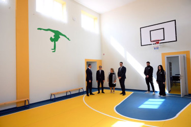 Rayonunun  Zirə qəsəbəsində Heydər Əliyev Fondunun təşəbbüsü ilə yeni təmir olunmuş 324 saylı tam orta məktəbin açılış mərasimi keçirilib`