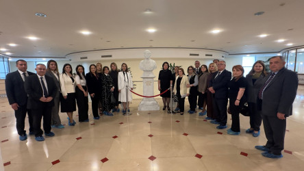 ​Xəzər rayon ictimaiyyəti akademik Zərifə Əliyevanın xatirəsini yad edib