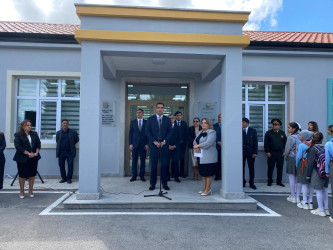 Rayonunun  Zirə qəsəbəsində Heydər Əliyev Fondunun təşəbbüsü ilə yeni təmir olunmuş 324 saylı tam orta məktəbin açılış mərasimi keçirilib`