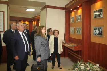 ​Xəzər rayon ictimaiyyəti akademik Zərifə Əliyevanın xatirəsini yad edib