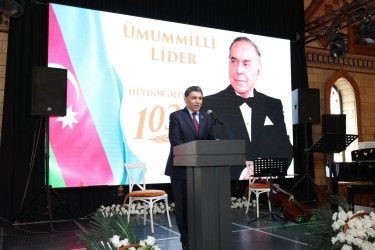 Xəzər rayonunda Ümummilli Lider Heydər Əliyevin anadan olmasının 103-cü ildönümü münasibətilə tədbir keçirilib