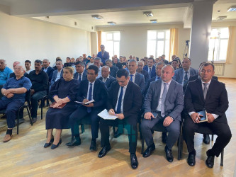 Rayon İcra Hakimiyyətinin başçısı Elşən Salahovun Qala qəsəbəsində yaşayan sakinlərlə növbəti səyyar qəbulu keçirilib