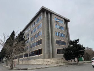 Buzovna qəsəbəsində yaşayış binalarında təmir-bərpa işləri həyata keçirilir