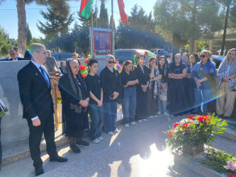 Xəzər rayonunda “27 sentyabr - Anım günü” ilə əlaqədar Şəhidlərin məzarları ziyarət olunub