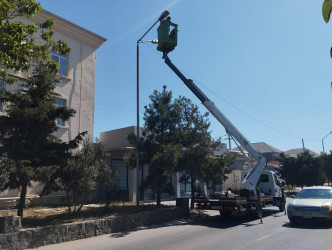 Xəzər rayonunda küçə işıqlandırma sistemlərinin yenilənməsi işləri davam etdirilir