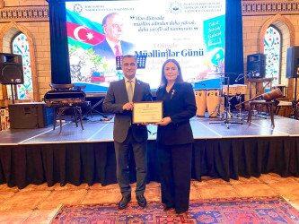 Xəzər rayonunda “5 oktyabr-Beynəlxalq Müəllimlər Günü”  qeyd olunub