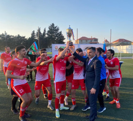 Xəzər rayonunda Ümummilli Lider Heydər Əliyevin anadan olmasının 103-cü ildönümünə həsr edilmiş qəsəbələrarası futbol turniri keçirilib