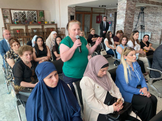 Mərdəkan qəsəbə sakinləri ilə növbəti səyyar görüş keçirilmişdir