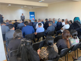 Rayon İcra Hakimiyyətinin başçısı Elşən Salahovun Qala qəsəbəsində yaşayan sakinlərlə növbəti səyyar qəbulu keçirilib