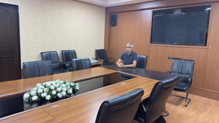 Rayon İcra Hakimiyyətinin başçısı Elşən Salahov vətəndaşların növbəti fərdi qəbulunu keçirib