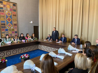 Xəzər rayonunda “8 Mart – Beynəlxalq Qadınlar Günü” münasibətilə  “Qadın və şəhər – gələcəyin zərif memarları” adlı  bayram tədbiri keçirilmişdir