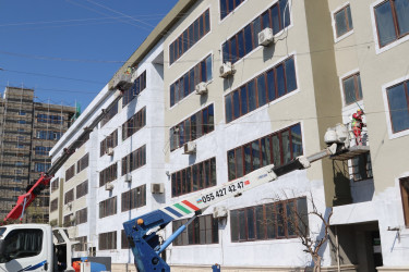Buzovna qəsəbəsində yaşayış binalarında təmir-bərpa işləri həyata keçirilir