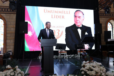 Xəzər rayonunda Ümummilli Lider Heydər Əliyevin anadan olmasının 103-cü ildönümü münasibətilə tədbir keçirilib