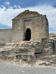 Xəzər rayonunun Şağan qəsəbəsində yerləşən  tarixi abidələrin daxili və ətraf ərazilərində genişmiqyaslı təmizlik  və abadlıq işləri aparılmışdır