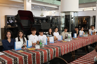 Qala gəncləri ilə görüş keçirilib