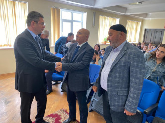 Rayon İcra Hakimiyyətinin başçısı Elşən Salahov Türkan qəsəbə sakinləri ilə növbəti səyyar görüşü keçirilib