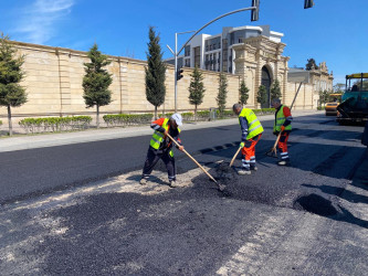 Xəzər rayonu ərazisində avtomobil yollarının  cari təmir-bərpa işləri icra olunur