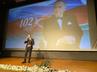 Xəzər rayonunda Ümummilli lider Heydər Əliyevin anadan olmasının 102 illiyinə həsr olunmuş “Heydər Əliyev irsi – Gələcəyə yol” adlı tədbir keçirilib`