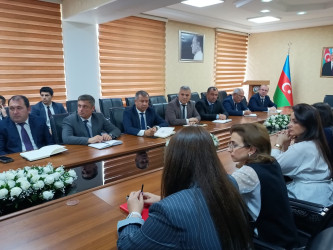 Xəzər Rayon İcra Hakimiyyətində “Dövlət qullugunda vəzifələrin və ehtiyat kadrların idarə edilməsi” mövzusunda təlim keçirilib