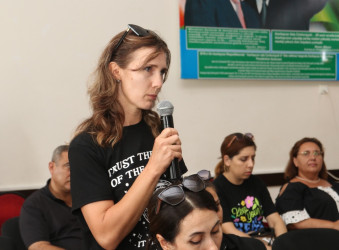 Mərdəkan qəsəbə sakinləri ilə növbəti səyyar görüş keçirilib