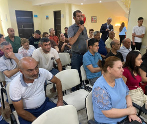 Rayon İcra Hakimiyyəti başçısının Şüvəlan qəsəbə sakinləri ilə növbəti səyyar görüşü keçirilib