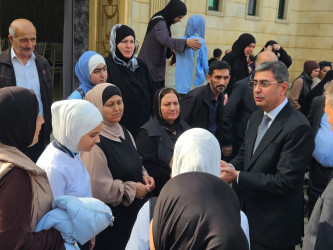 Xəzər Rayon İcra Hakimiyyətinin başçısı Elşən Salahov Binə qəsəbəsinin 121 və 136 nömrəli məktəblərin şagird və valideynləri ilə görüş keçirib