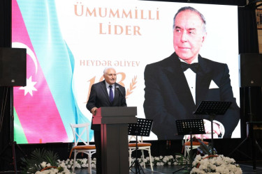 Xəzər rayonunda Ümummilli Lider Heydər Əliyevin anadan olmasının 103-cü ildönümü münasibətilə tədbir keçirilib