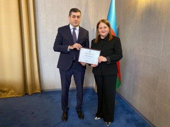 Xəzər rayonunda “8 Mart – Beynəlxalq Qadınlar Günü” münasibətilə  “Qadın və şəhər – gələcəyin zərif memarları” adlı  bayram tədbiri keçirilmişdir