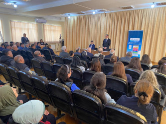 Rayon İcra Hakimiyyəti başçısının  Şüvəlan qəsəbə sakinləri ilə növbəti səyyar görüşü keçirilib