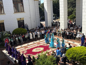 Xəzər rayonunda “Müstəqillik bayramı - Gənclik, incəsənət və əl əməyi” adlı   sərgi-satış yarmarkası keçirilib