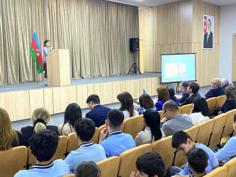Xəzər rayonunda “Heydər Əliyev və Azərbaycan tarixi”  adlı elmi-praktiki konfrans keçirilib