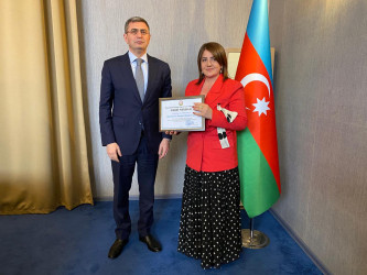 Xəzər rayonunda “8 Mart – Beynəlxalq Qadınlar Günü” münasibətilə  “Qadın və şəhər – gələcəyin zərif memarları” adlı  bayram tədbiri keçirilmişdir