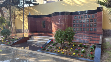 “Şəhərsalma və Memarlıq İli” çərçivəsində rayonun Binə qəsəbəsində yerləşən xatirə parkında əsaslı təmir və abadlıq işləri həyata keçirilib