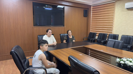 Rayon İcra Hakimiyyətinin başçısı Elşən Salahov vətəndaşların növbəti fərdi qəbulunu keçirib