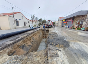 Mərdəkan qəsəbəsində kanalizasiya xəttində təmir-bərpa işləri həyata keçirilmişdir
