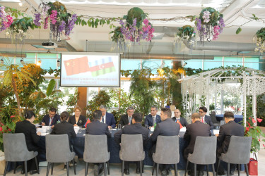 Çin Xalq Respublikasının Quancou şəhərinin nümayəndə heyətinin Xəzər rayonuna səfəri baş tutub