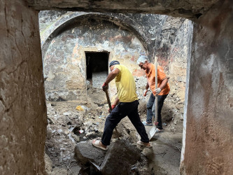 Xəzər rayonunun Şağan qəsəbəsində yerləşən  tarixi abidələrin daxili və ətraf ərazilərində genişmiqyaslı təmizlik  və abadlıq işləri aparılmışdır