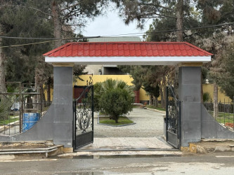 “Şəhərsalma və Memarlıq İli” çərçivəsində rayonun Binə qəsəbəsində yerləşən xatirə parkında əsaslı təmir və abadlıq işləri həyata keçirilib