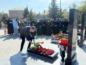 Xəzər rayonunda şəhidlərimiz anım günlərində yad edilib