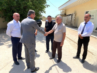 Rayon İcra Hakimiyyətinin başçısı Elşən Salahov rayonun xidmət sahələrinin rəhbərləri ilə birlikdə Türkan qəsəbəsində olub