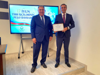 Xəzər rayonunda 17 iyun – Tibb İşçilərinin Peşə Bayramı  Günü münasibətilə “Sağlam gələcəyin memarları” adlı tədbir keçirilib