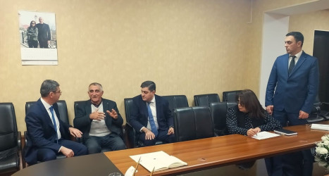 Xəzər Rayon İcra Hakimiyyətində sakinlərin növbəti qəbulu keçirilmişdir