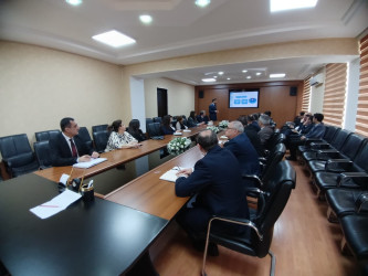 Xəzər Rayon İcra Hakimiyyətində “Dövlət qullugunda vəzifələrin və ehtiyat kadrların idarə edilməsi” mövzusunda təlim keçirilib