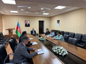 Rayon İcra Hakimiyyətinin başçısı Elşən Salahov vətəndaşların növbəti fərdi qəbulunu keçirib