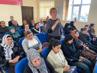 Rayon İcra Hakimiyyətinin başçısı Elşən Salahov Türkan qəsəbə sakinləri ilə növbəti səyyar görüşü keçirilib